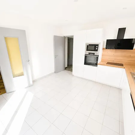 Maison 4 3mn De La - Parking Privatif 3 Places *