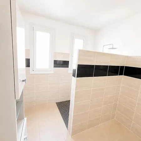 Maison 4 3mn De La - Parking Privatif 3 Places *